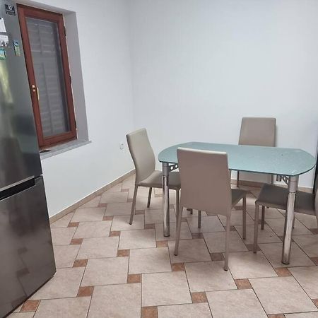 Skrbčići Apartman Flavio מראה חיצוני תמונה
