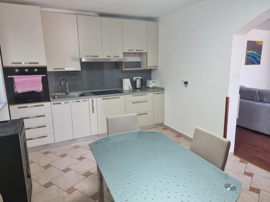 Skrbčići Apartman Flavio מראה חיצוני תמונה